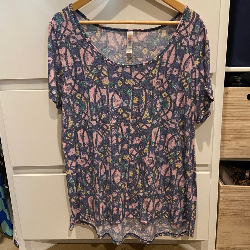 Lularoe shirt